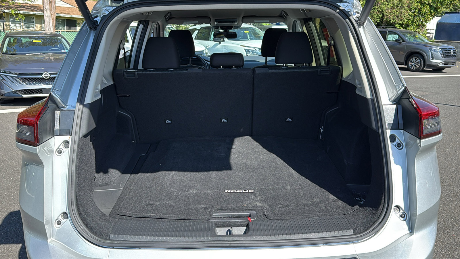 Certified 2024 Nissan Rogue SV AWD/4WD image 24