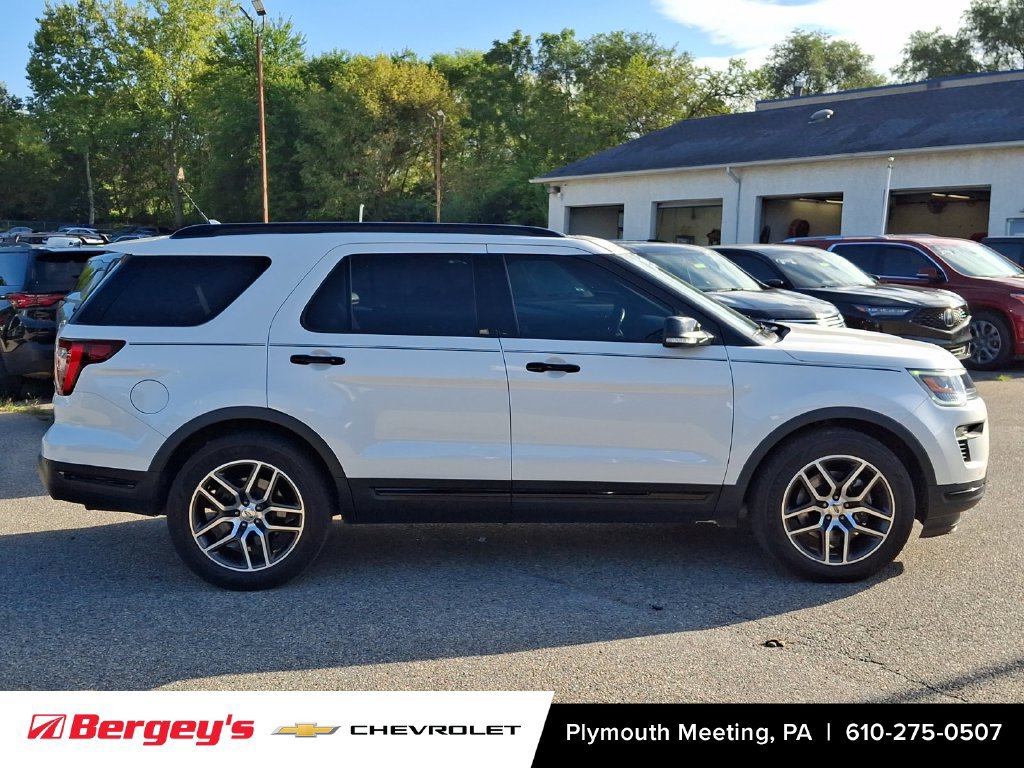 Used 2018 Ford Explorer Sport w/ Equipment Group 401A AWD/4WD image 9