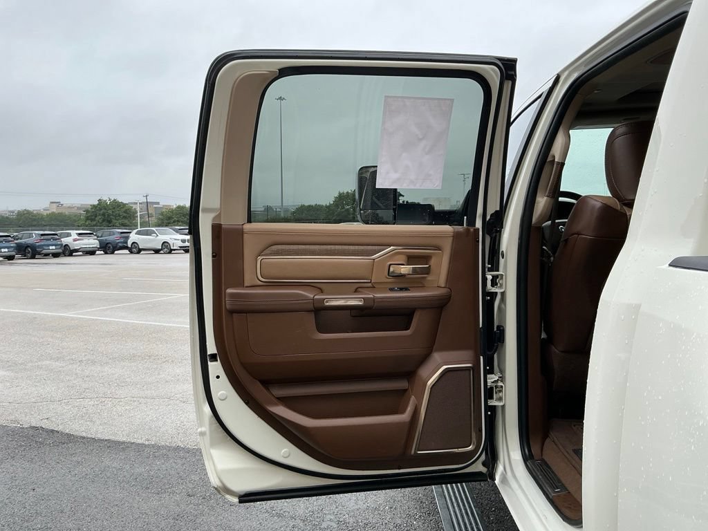 Used 2020 RAM 3500 Limited AWD/4WD image 23