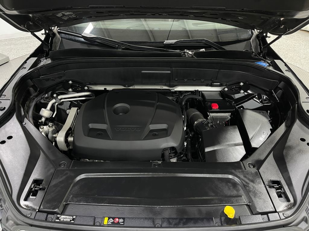 Used 2019 Volvo XC90 T5 Momentum w/ Protection Package Premier image 28