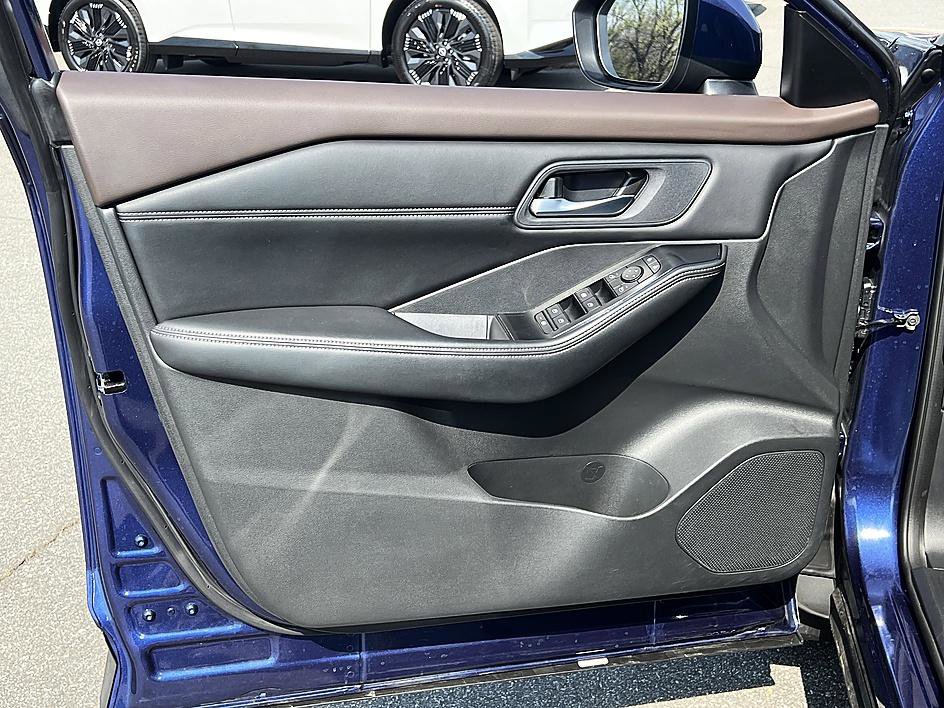 Certified 2023 Nissan Rogue SV w/ SV Premium B Package image 20