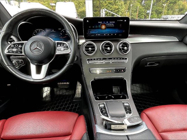 Used 2022 Mercedes-Benz GLC 300 4MATIC image 9