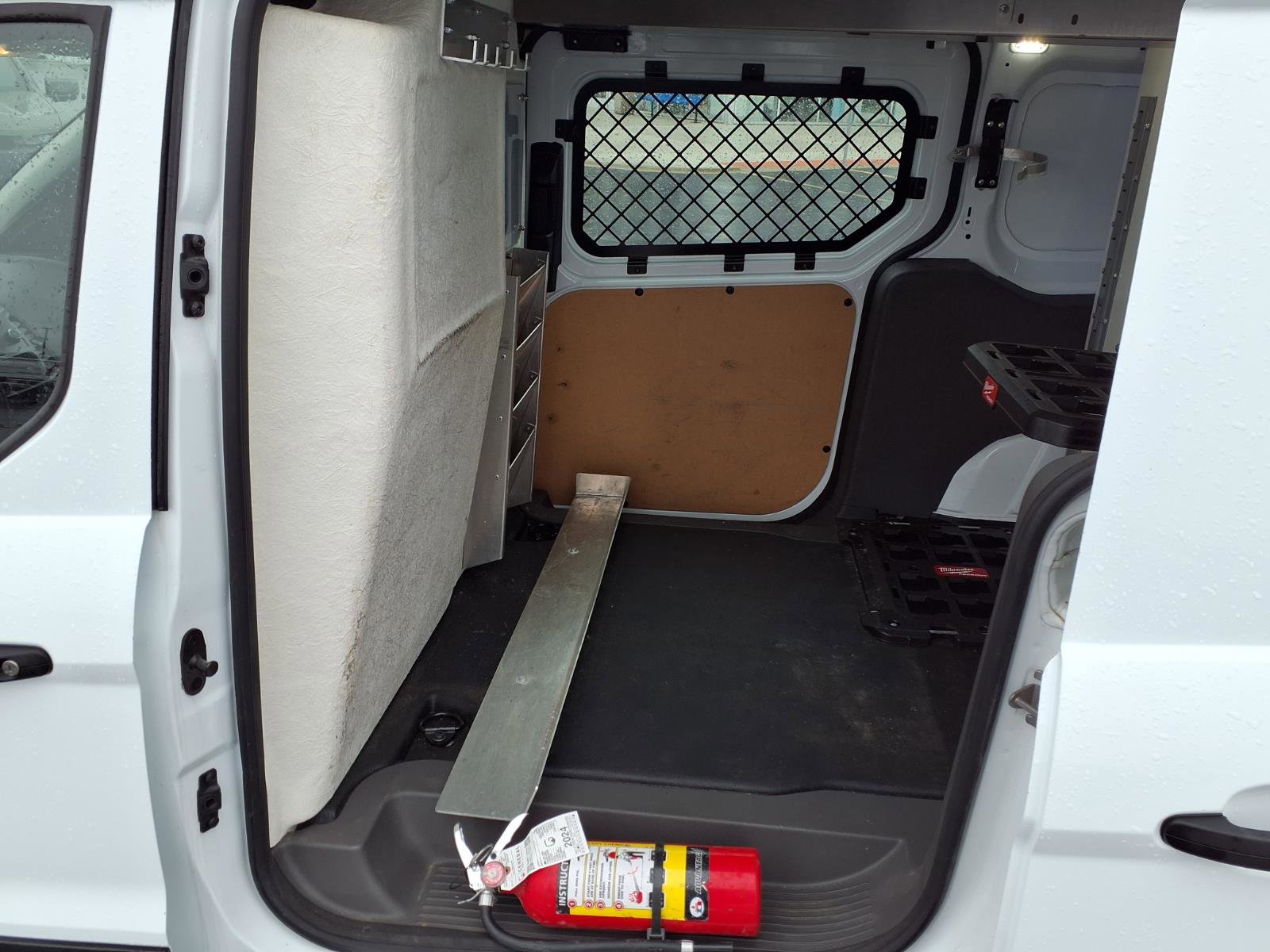 Used 2023 Ford Transit Connect XL image 6