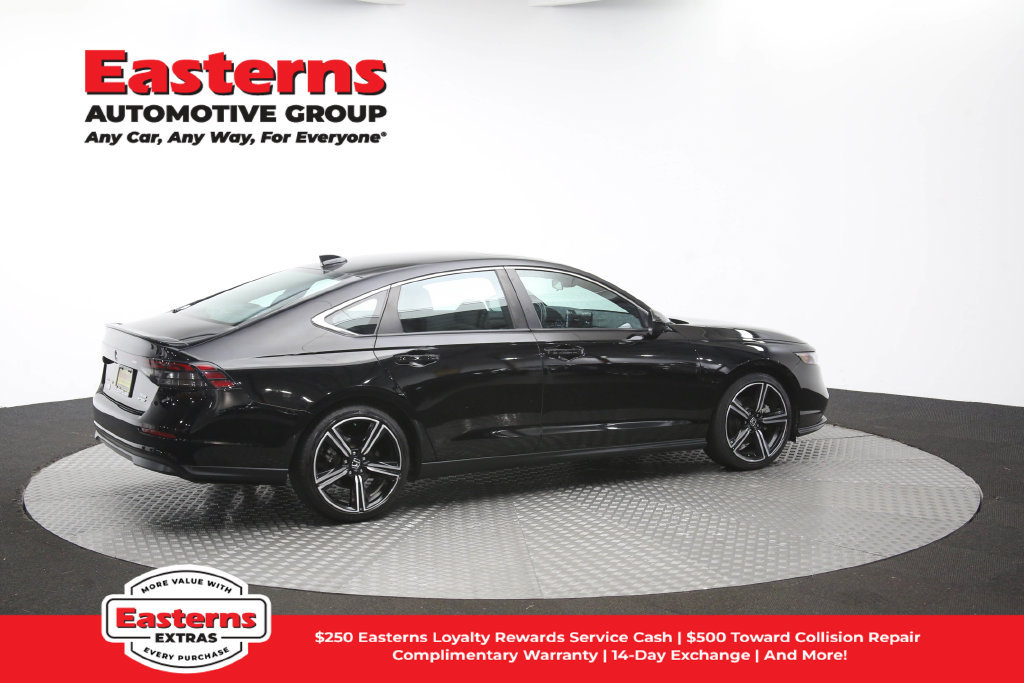 Used 2024 Honda Accord Sport image 40
