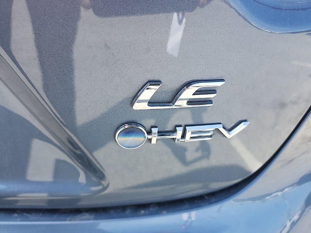 Used 2025 Toyota Corolla LE image 13