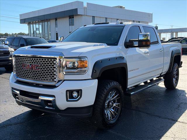 Used 2017 GMC Sierra 3500 Denali w/ Duramax Plus Package AWD/4WD image 5