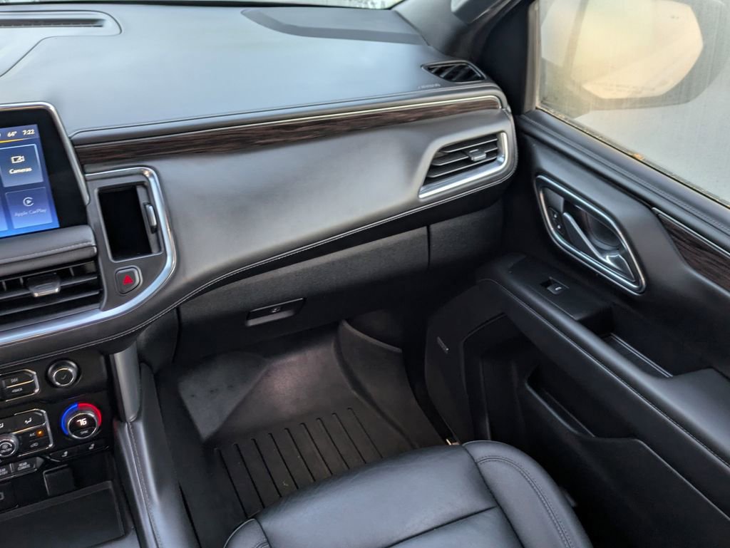 Used 2023 Chevrolet Tahoe Z71 w/ Luxury Package AWD/4WD image 18