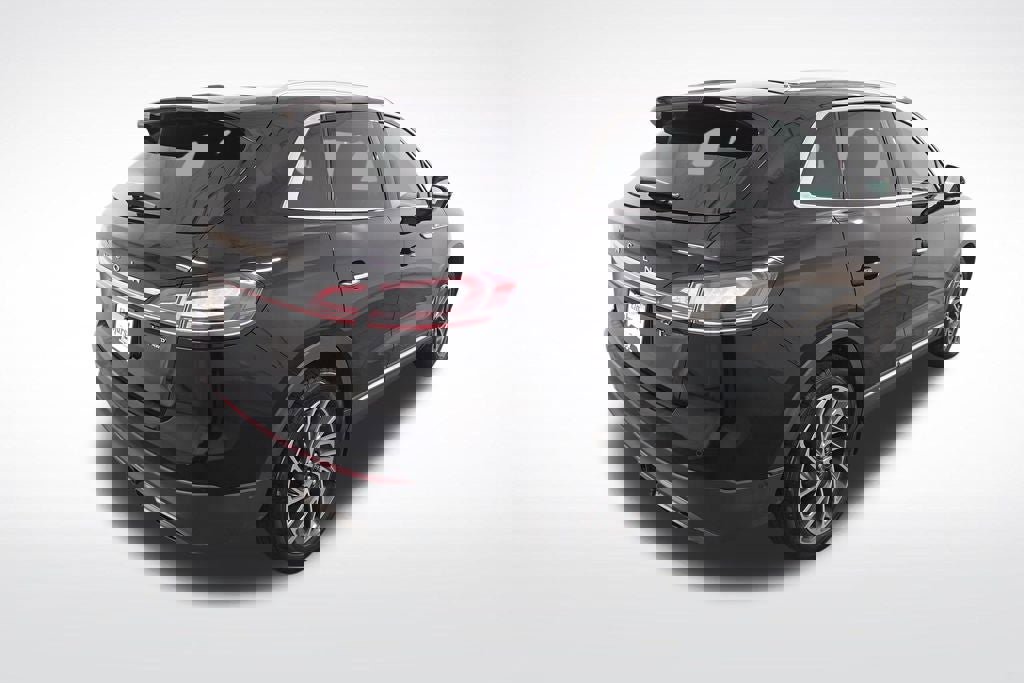 Used 2020 Lincoln Nautilus Reserve w/ Equipment Group 201A image 6