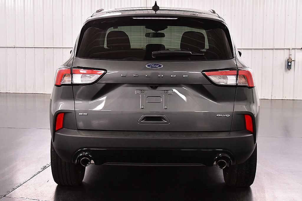 Used 2022 Ford Escape SE w/ SE Sport Appearance Package AWD/4WD image 7
