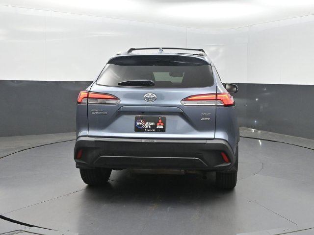 Used 2024 Toyota Corolla Cross XLE w/ Convenience Package AWD/4WD image 29