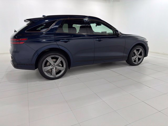 Used 2022 Genesis GV70 3.5T Sport w/ Sport Prestige Package AWD/4WD image 6