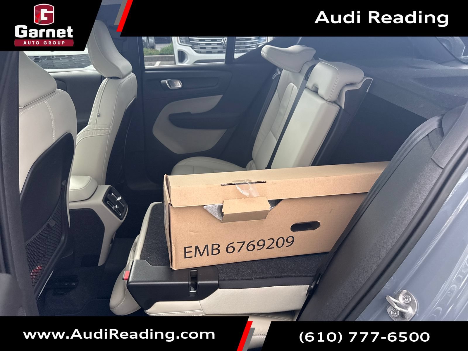 Used 2023 Volvo XC40 B5 Ultimate AWD/4WD image 13