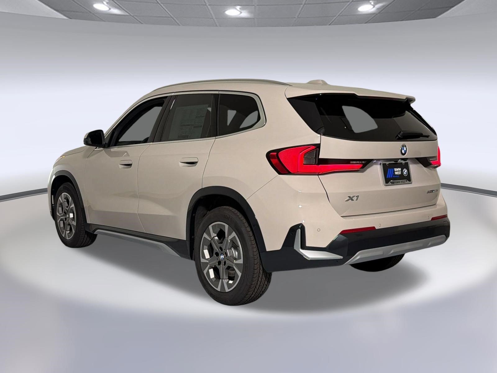 New 2026 BMW X1 xDrive28i w/ Technology Package AWD/4WD image 3