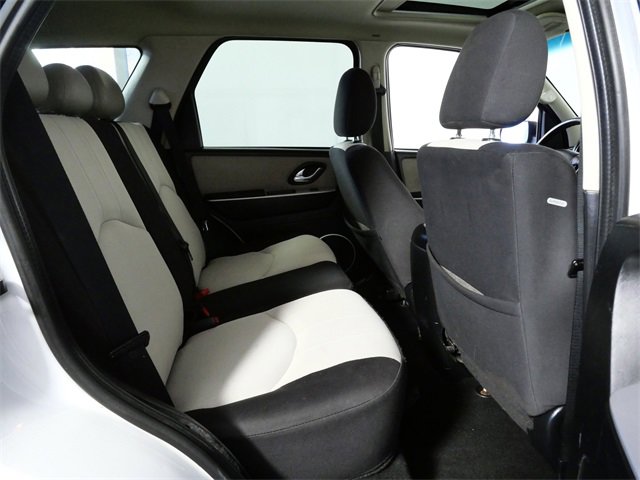 Used 2005 Mercury Mariner Luxury image 12