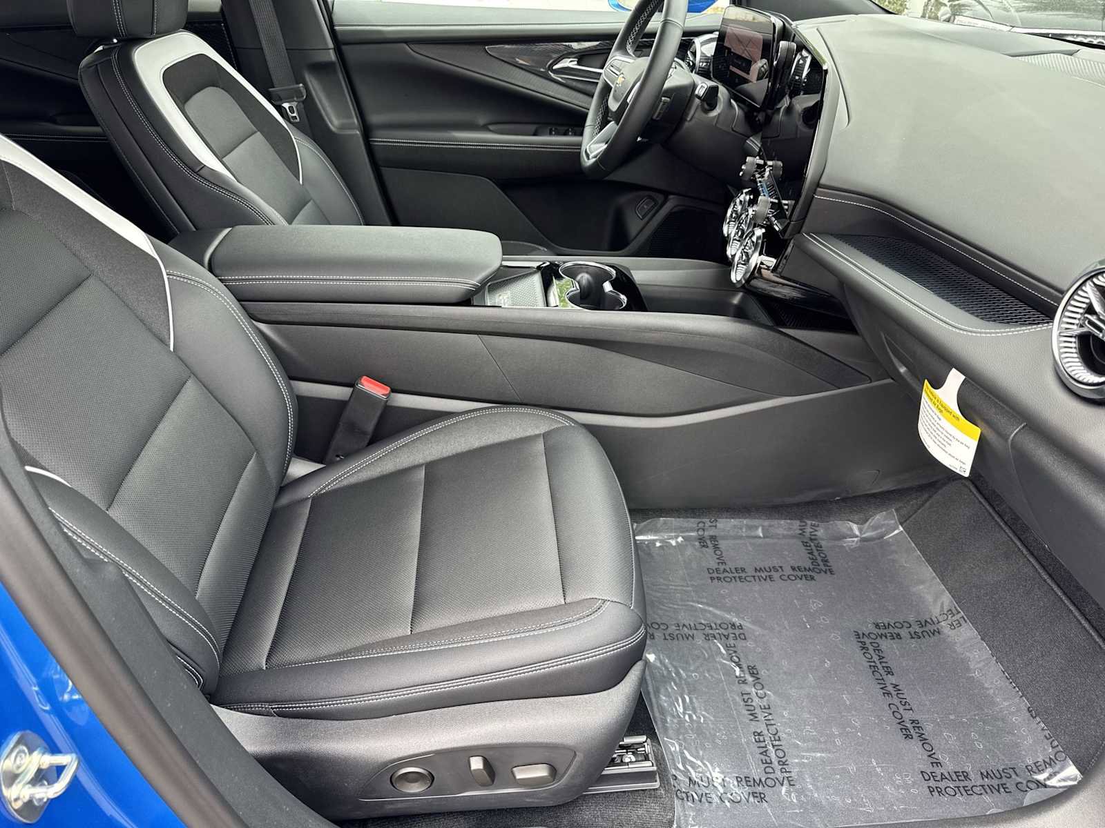 Used 2025 Chevrolet Blazer EV LT image 17