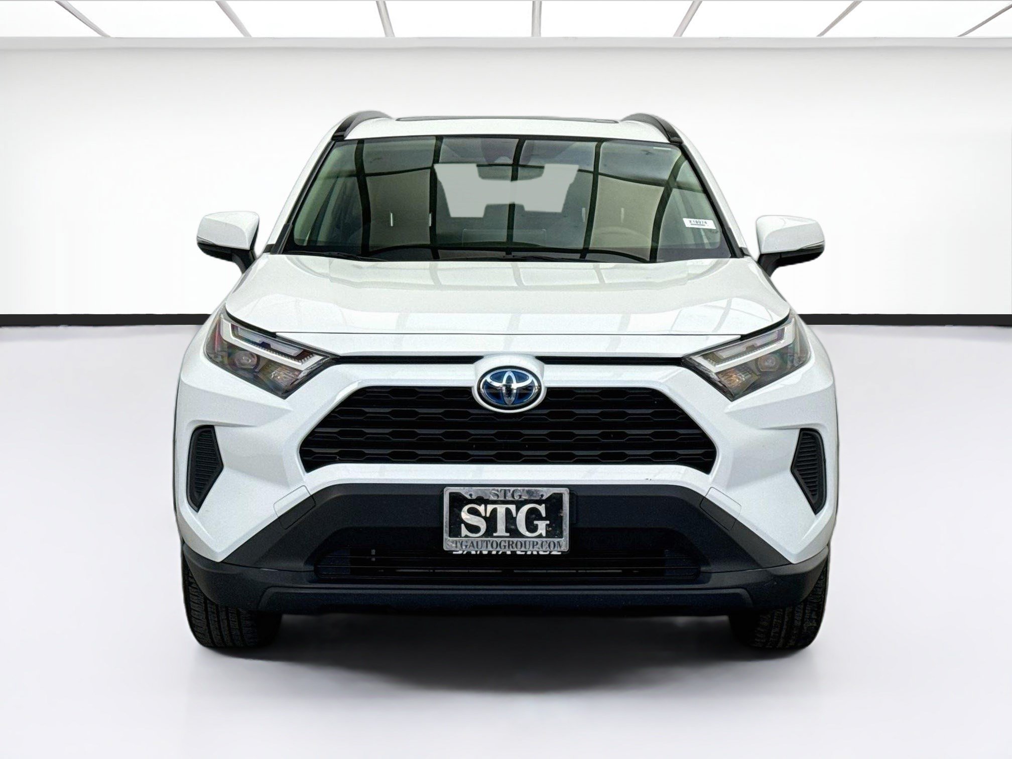 Used 2023 Toyota RAV4 XLE w/ Convenience Package AWD/4WD image 2