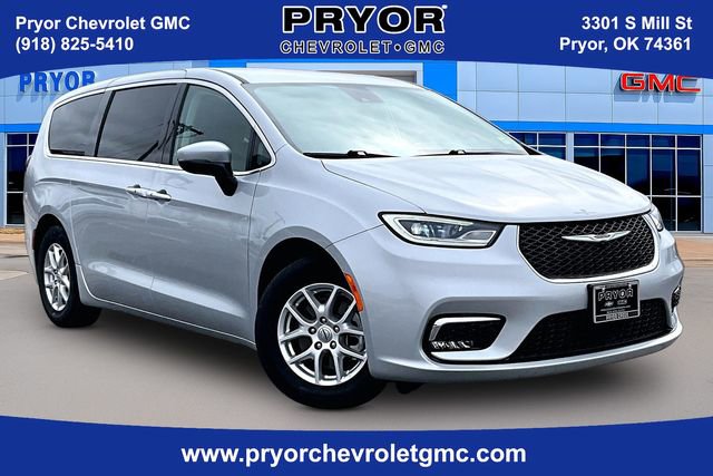 Used 2023 Chrysler Pacifica Touring-L