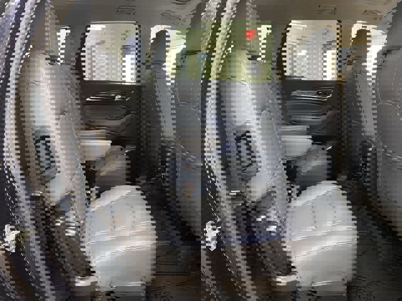 Used 2020 Buick Enclave Premium w/ Sun and Sites Package image 18