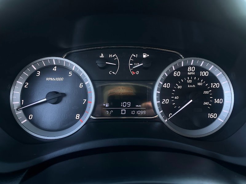 Used 2014 Nissan Sentra SV image 12