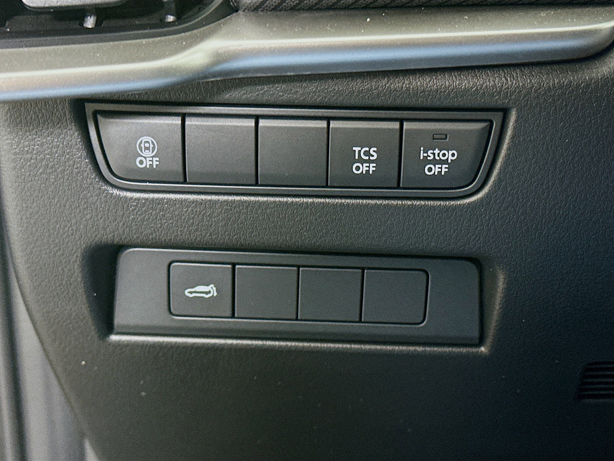 Used 2025 MAZDA CX-90 3.3 Turbo w/ Select Package image 17