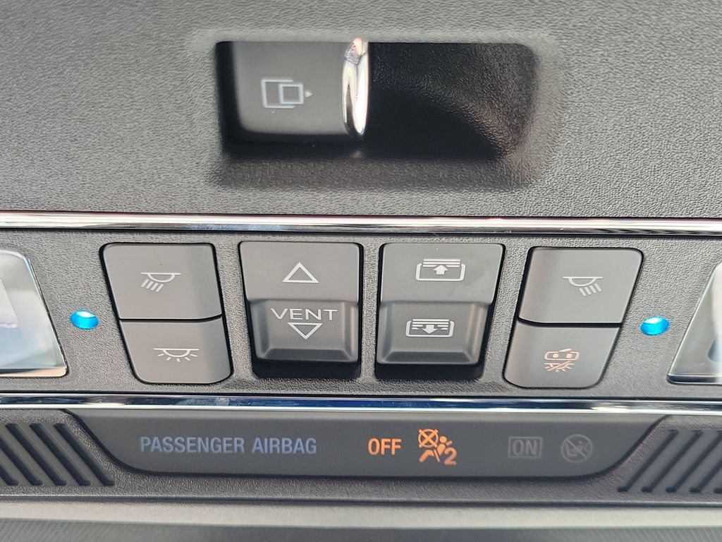Used 2025 Ford F150 Lightning Lariat AWD/4WD image 36