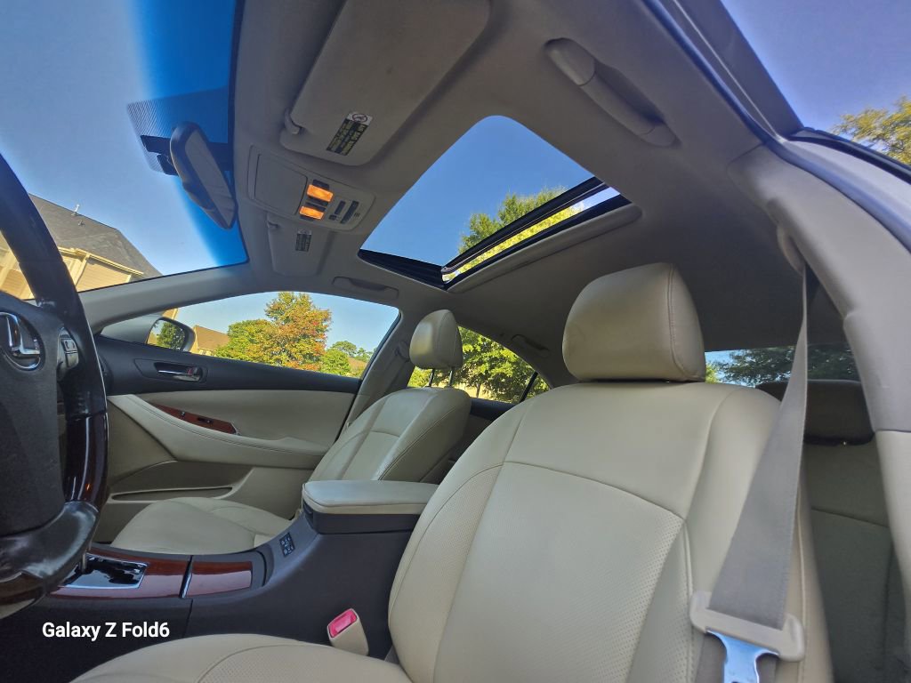 Used 2011 Lexus ES 350 image 20