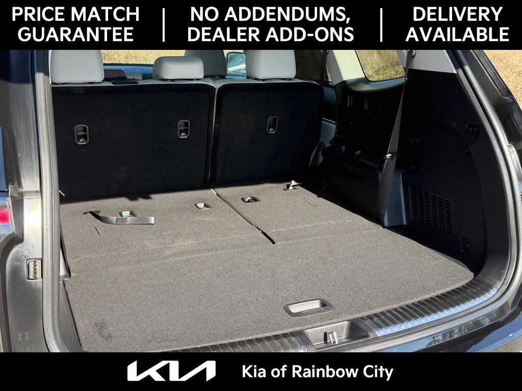Used 2025 Kia Telluride SX image 11