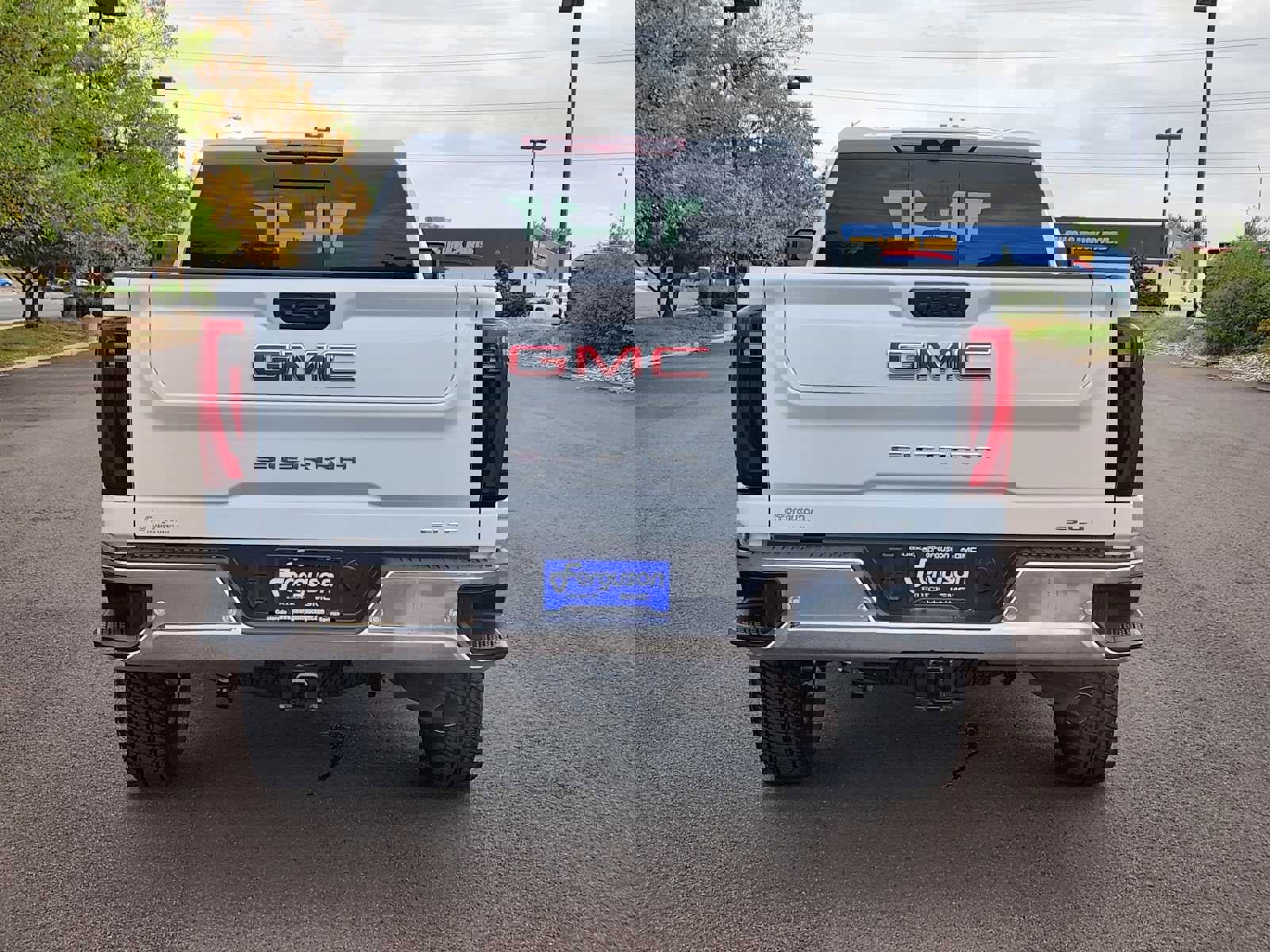 New 2026 GMC Sierra 2500 SLT w/ SLT Convenience Package image 14