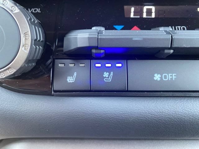 New 2026 Toyota Tundra Platinum AWD/4WD image 11