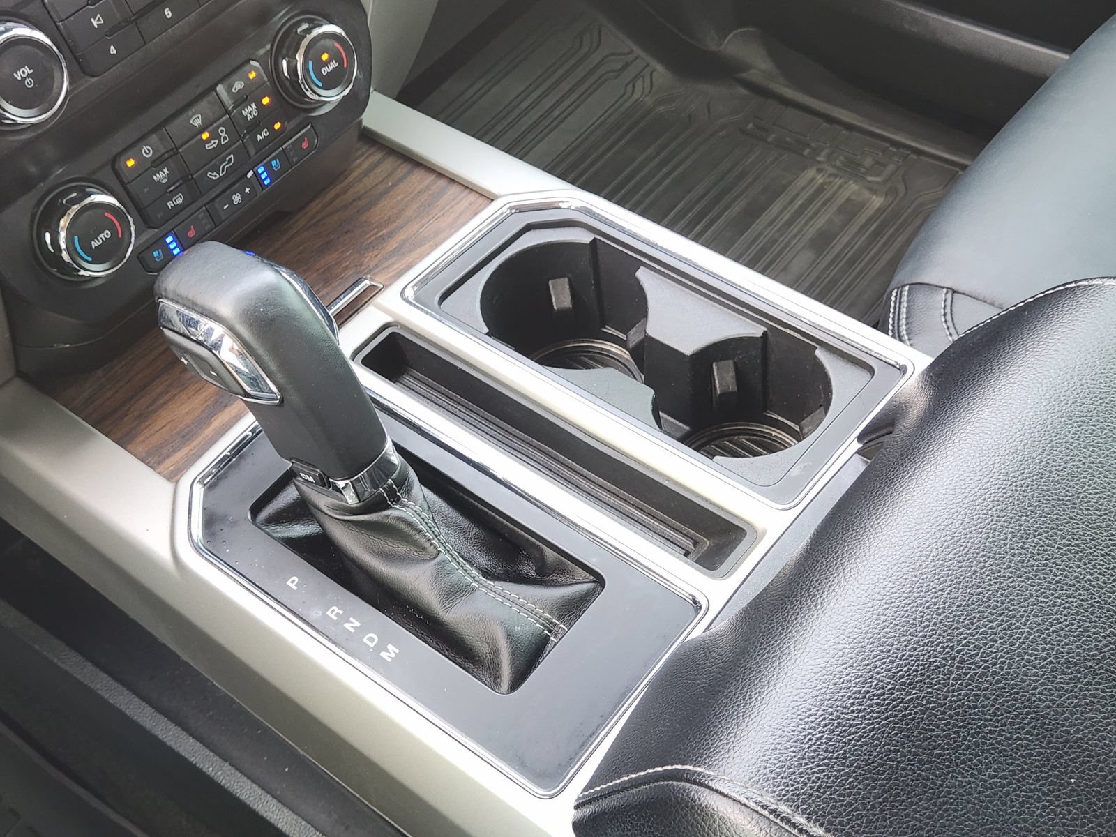 Used 2019 Ford F150 Lariat AWD/4WD image 26