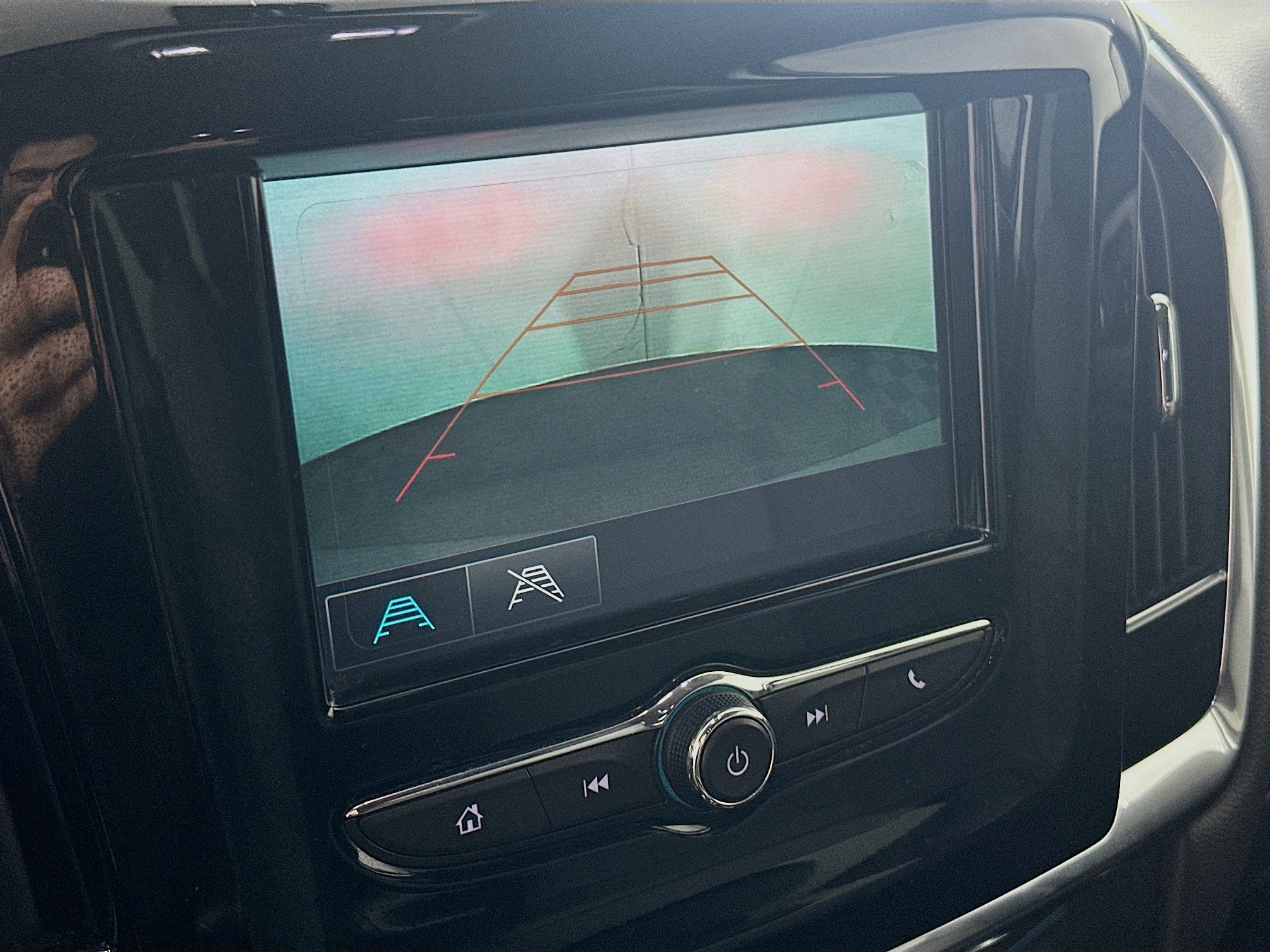 Used 2019 Chevrolet Traverse LS FWD image 21