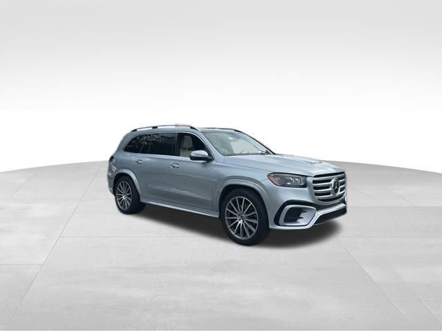 Used 2025 Mercedes-Benz GLS 450 4MATIC image 2