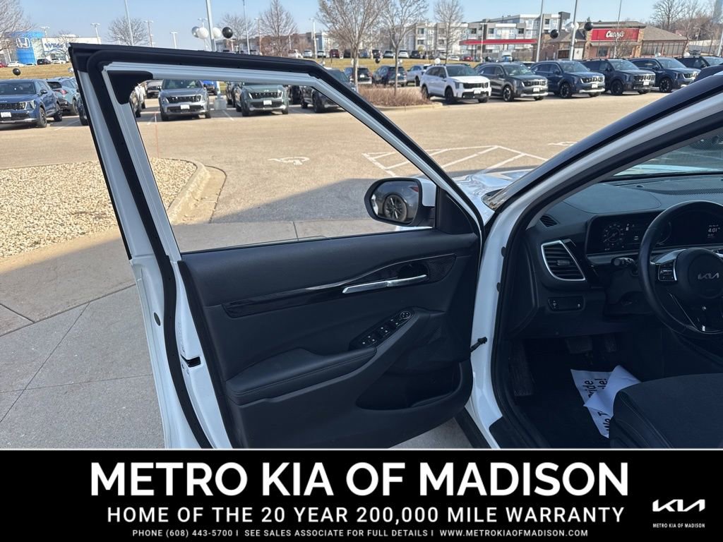 Used 2024 Kia Seltos X-Line AWD/4WD image 11