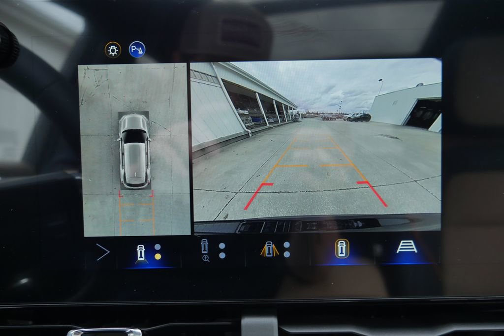 New 2026 Chevrolet Equinox ACTIV image 16