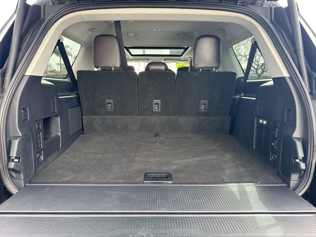 Used 2025 Ford Expedition Max Platinum w/ Platinum Ultimate Package image 7