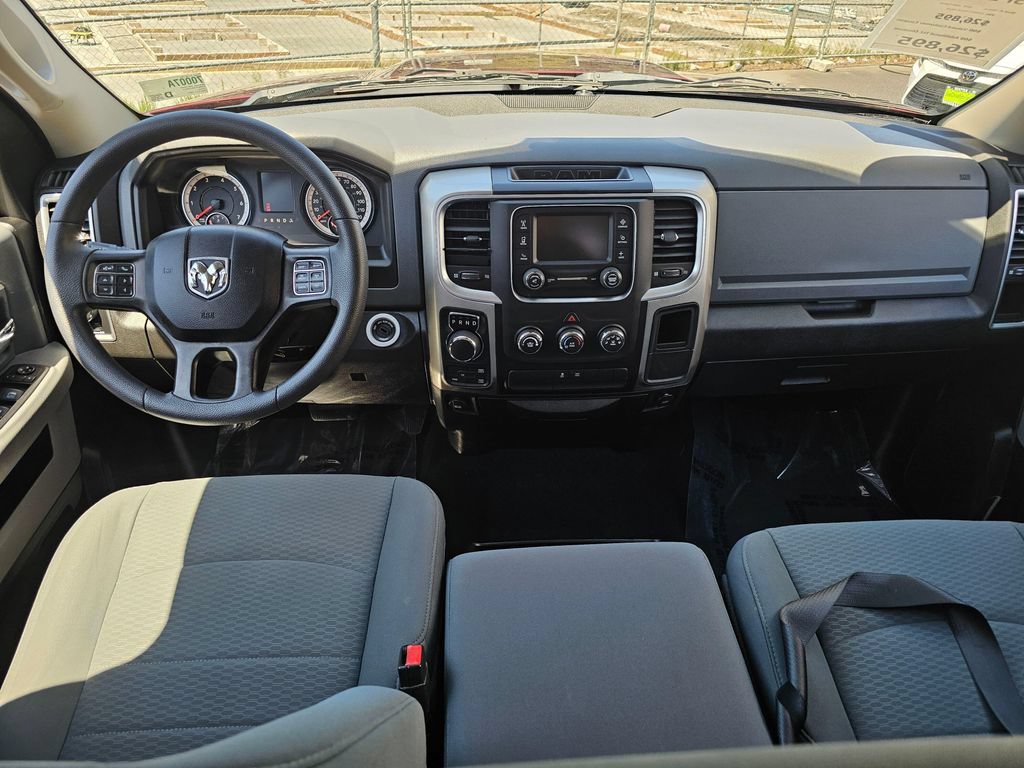 Used 2019 RAM 1500 Classic SLT AWD/4WD image 17