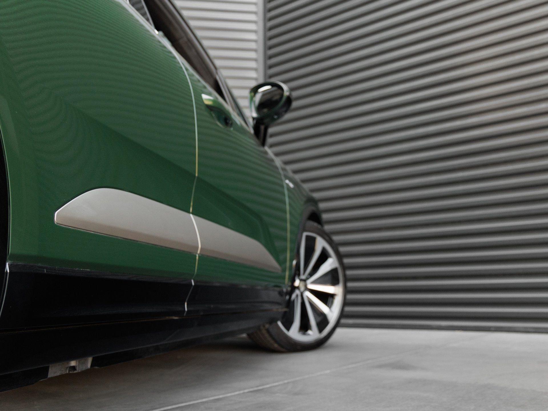 New 2024 Porsche Macan Turbo Electric image 33