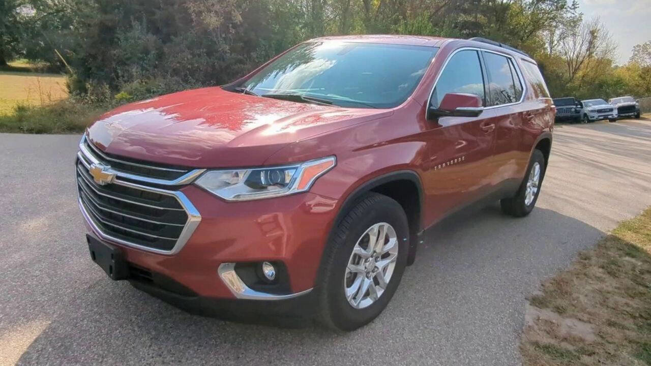 Used 2020 Chevrolet Traverse LT w/ LPO, Cargo Package image 28