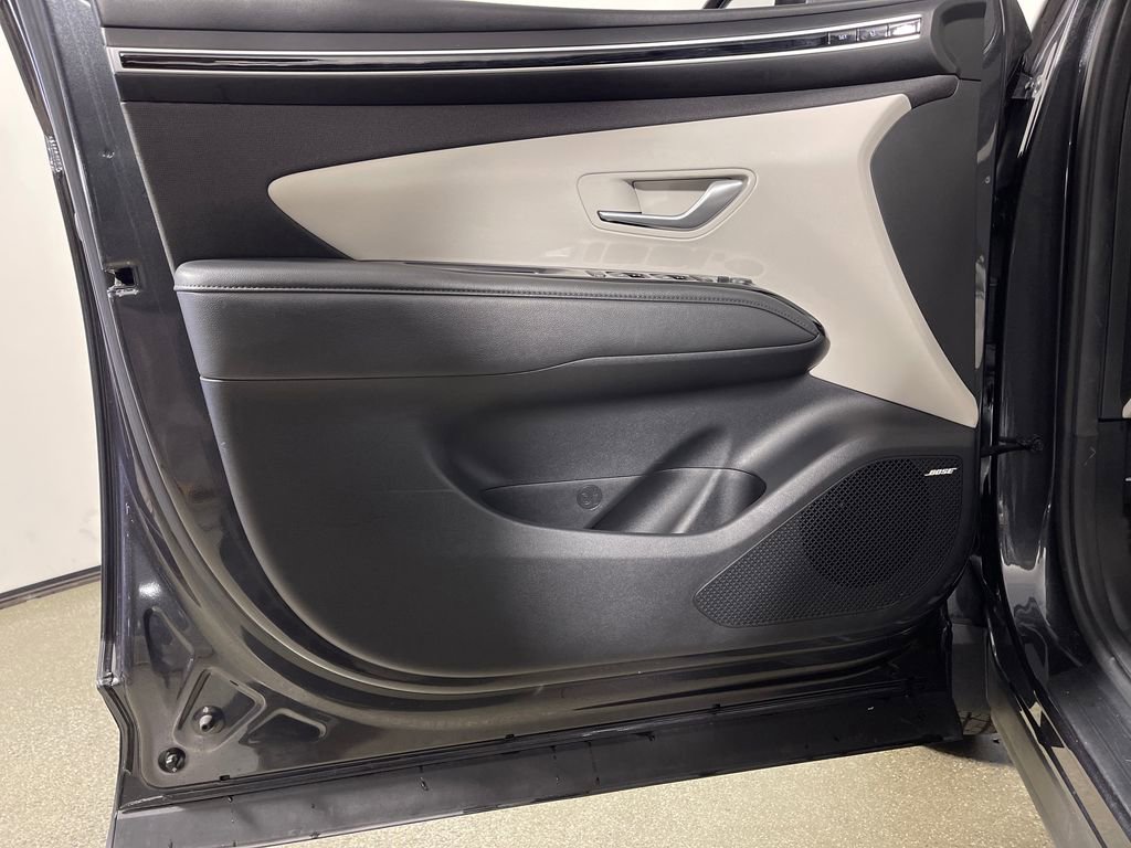 Certified 2023 Hyundai Tucson Limited w/ Cargo Package AWD/4WD image 19