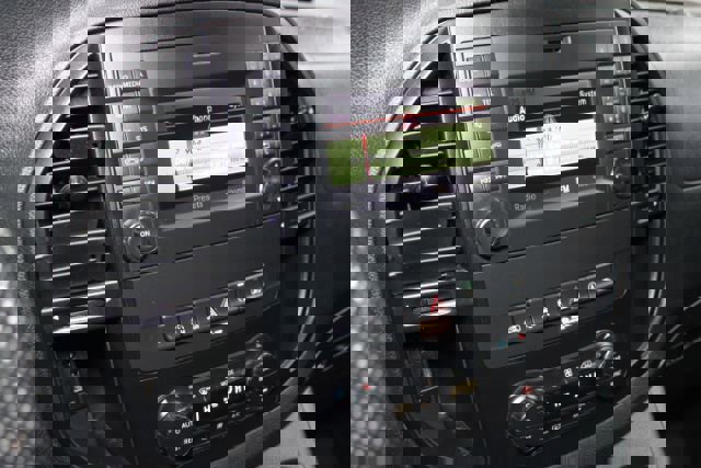 Used 2019 Mercedes-Benz Metris Passenger image 12