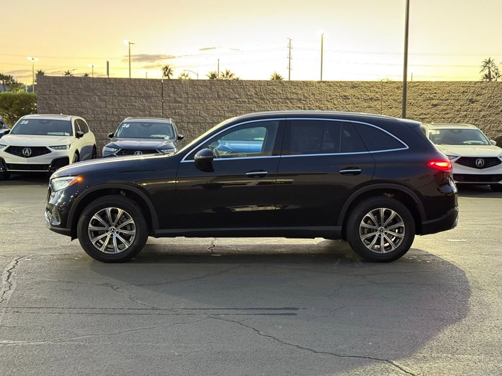 Used 2024 Mercedes-Benz GLC 300 w/ Winter Package image 9