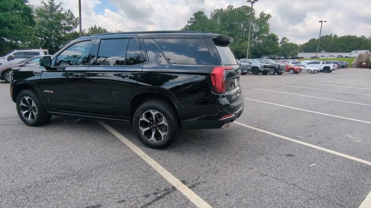 Used 2025 GMC Yukon AT4 w/ AT4 Premium Package AWD/4WD image 6
