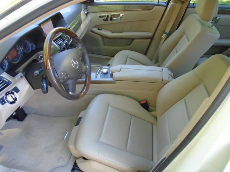Used 2011 Mercedes-Benz E 350 Sedan image 10