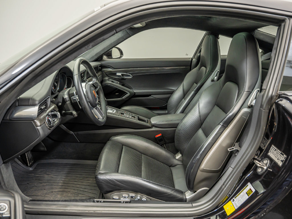 Used 2019 Porsche 911 Carrera 4S AWD/4WD image 5