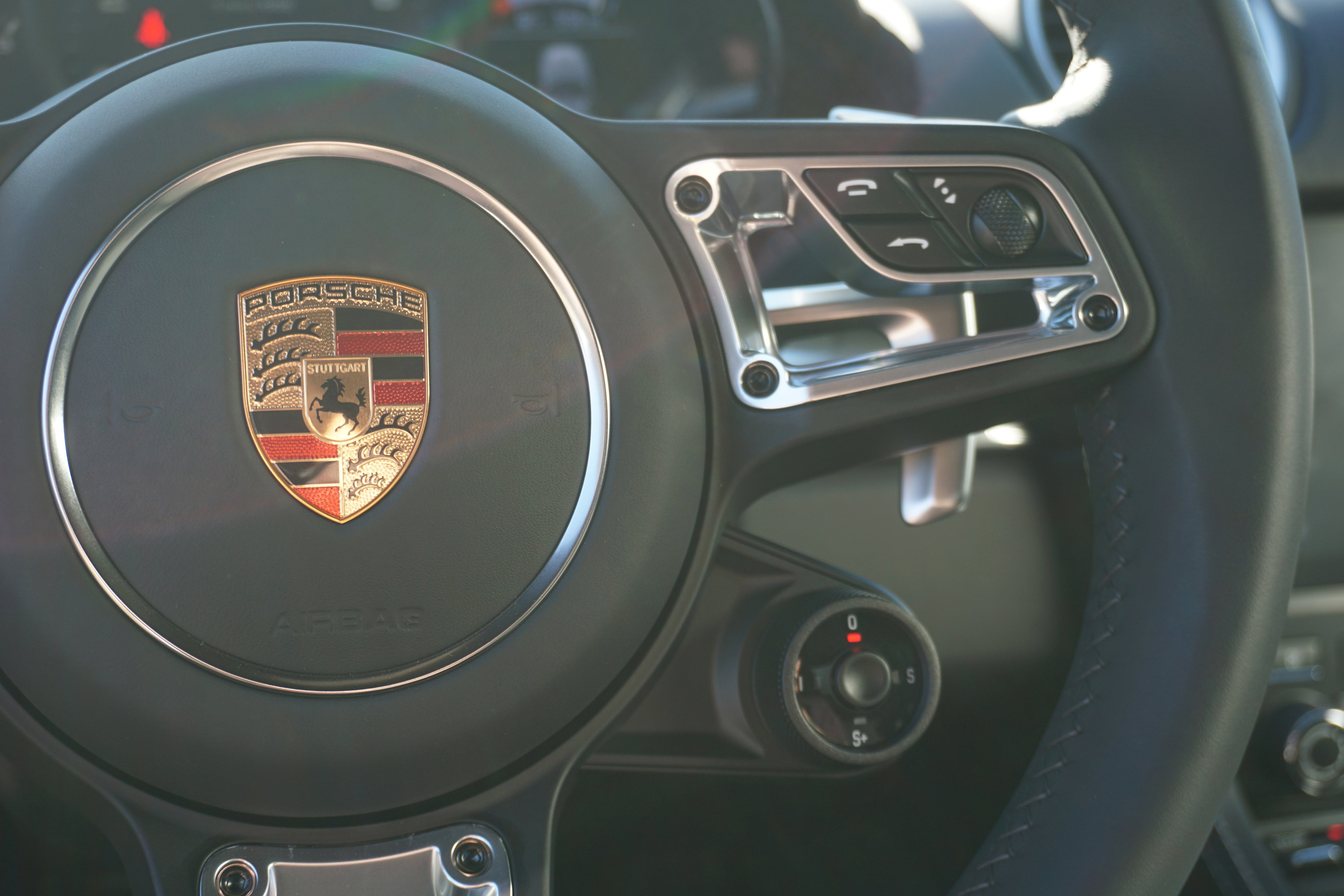 Certified 2024 Porsche 718 Cayman RWD image 27