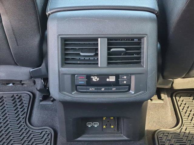 Used 2021 Volkswagen Atlas SEL AWD/4WD image 17