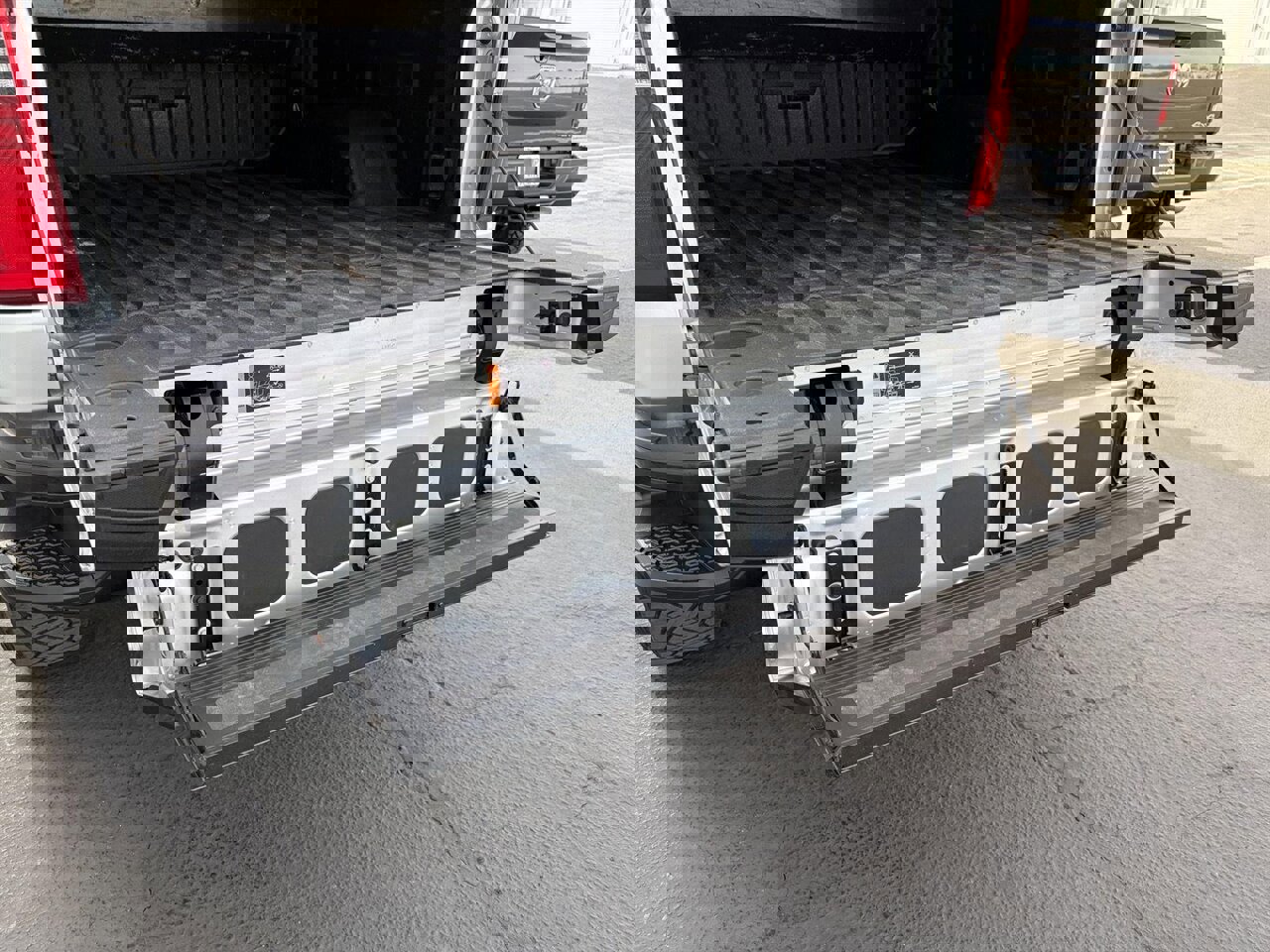 Used 2021 Chevrolet Silverado 1500 LT Trail Boss w/ Convenience Package II image 11