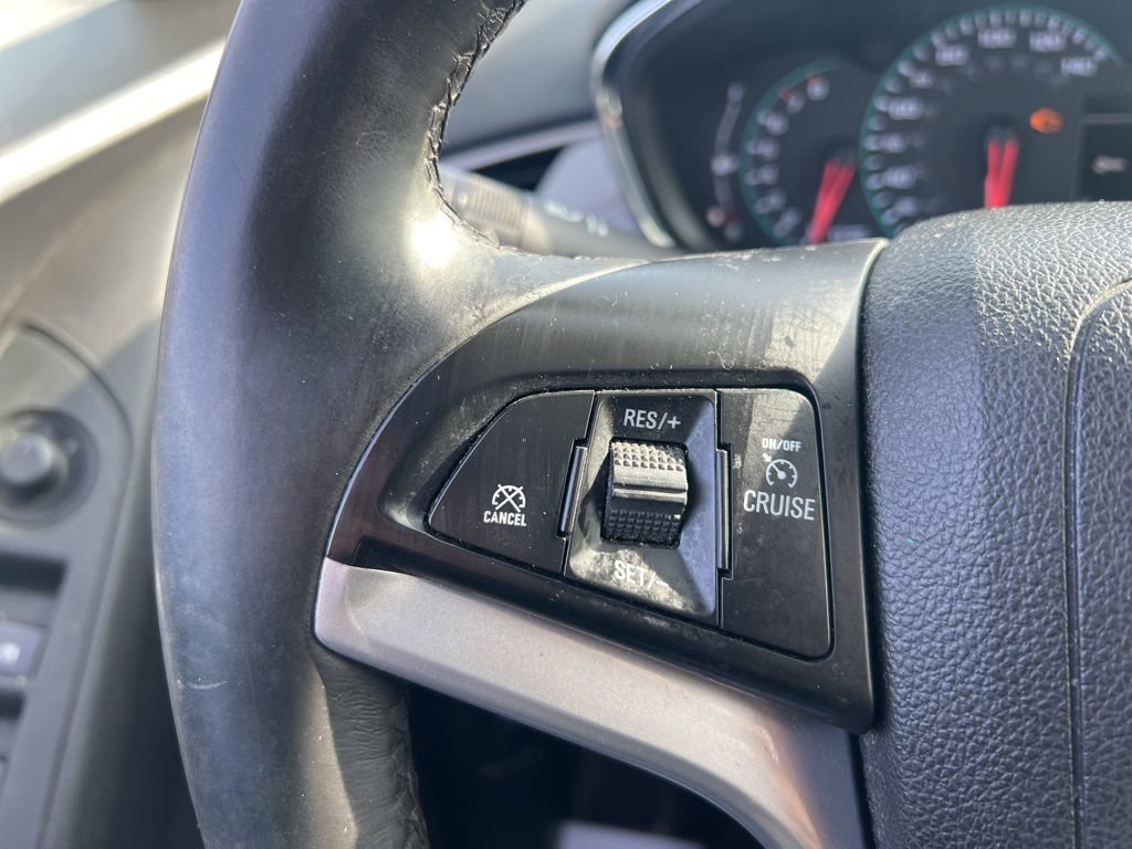 Used 2018 Chevrolet Trax LT w/ Sun & Sound Package image 16