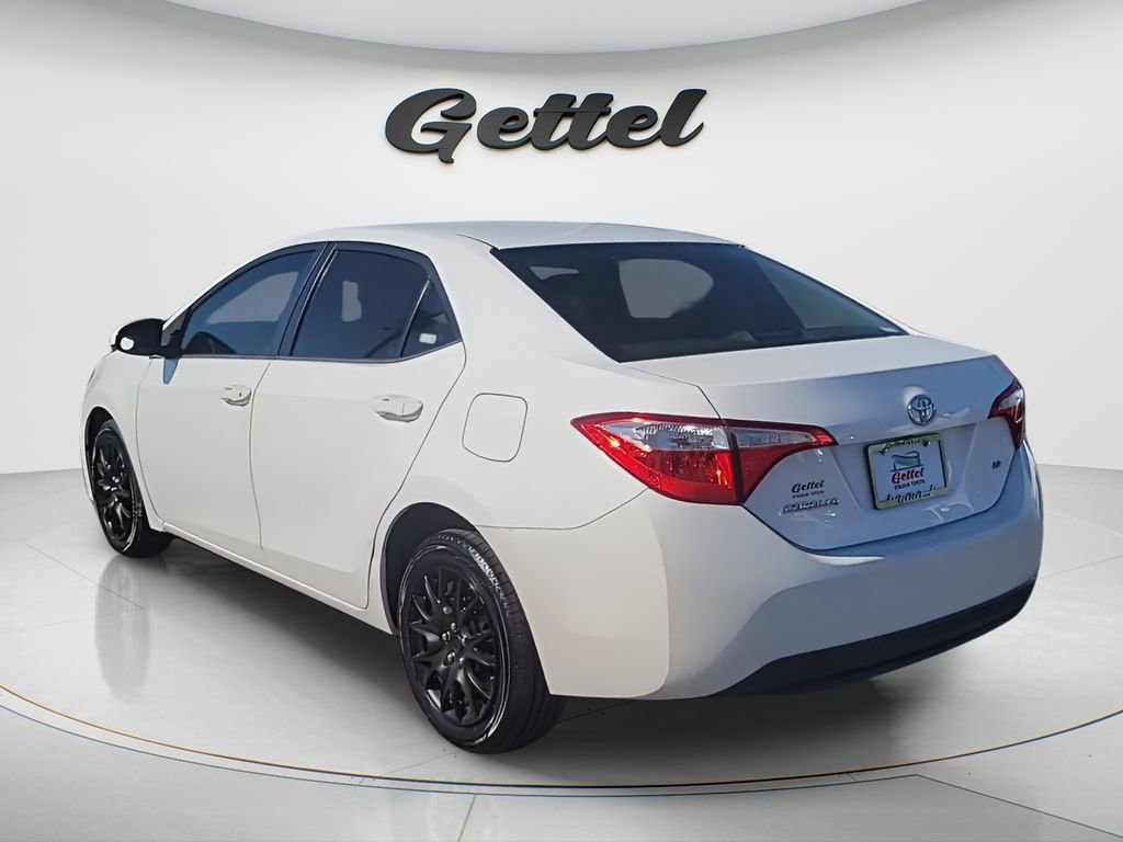 Used 2016 Toyota Corolla LE image 3