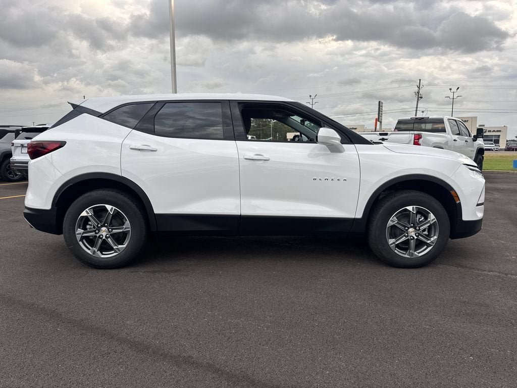 New 2026 Chevrolet Blazer LT FWD image 8